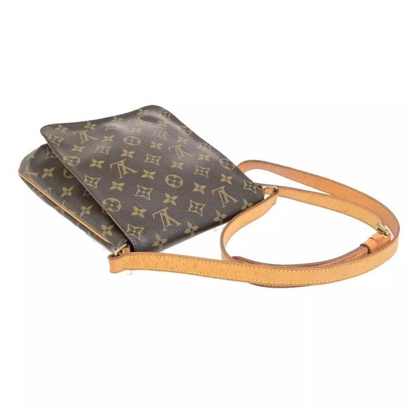 Louis Vuitton Musette crossbody bag - Picture 7 of 16